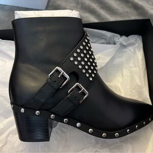 Kurt Geiger Brand new still in the box Seth Ankle Boot size 7.